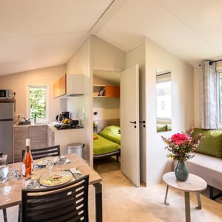 Mobil-home Premium Avec Privatif Pordic